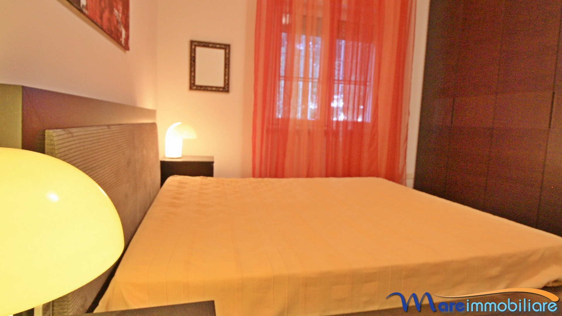 Appartamento due camere doppi servizi con giardino