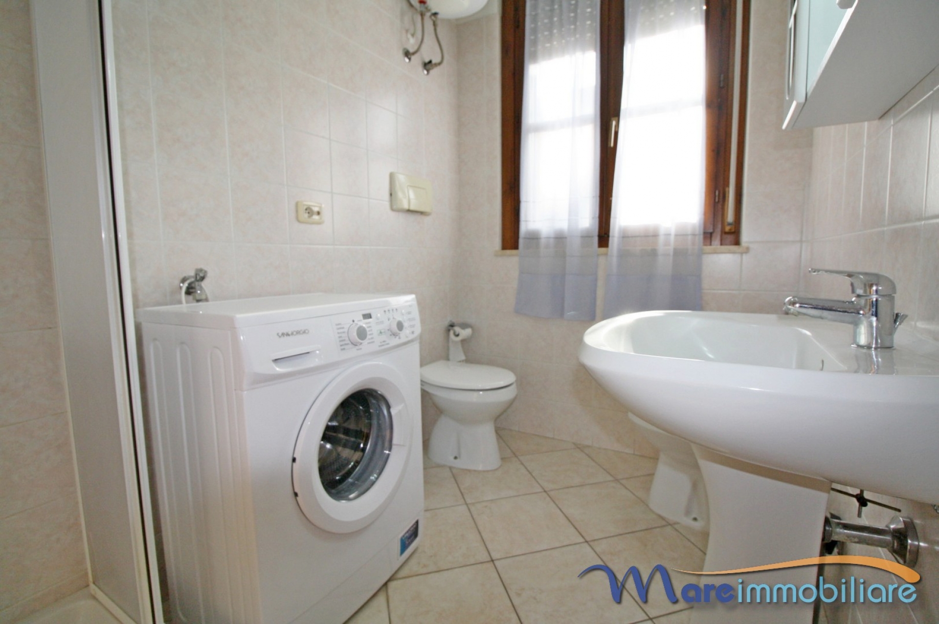 trilocale con due camere zona centrale