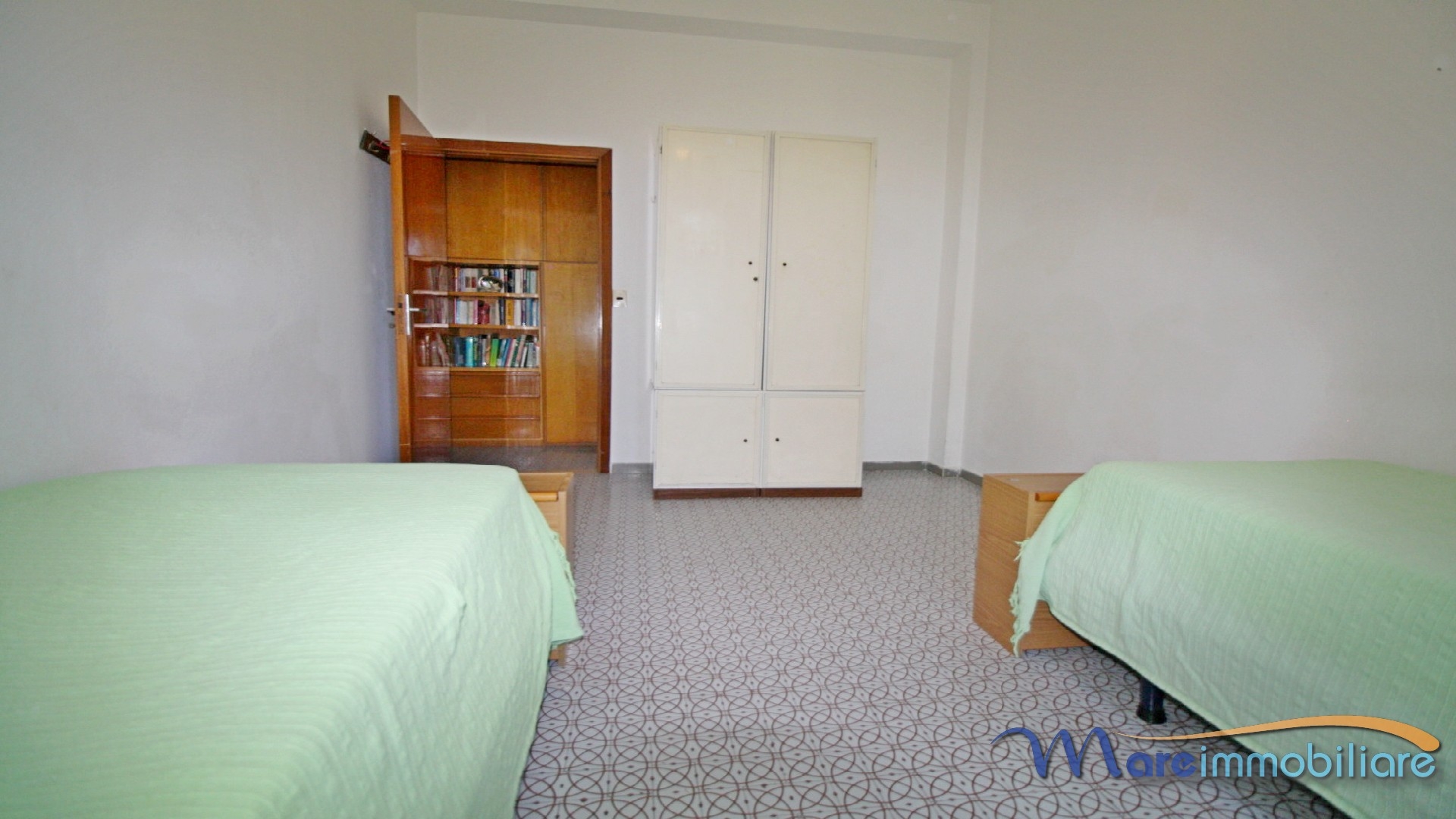 Ampio trilocale zona semi centrale