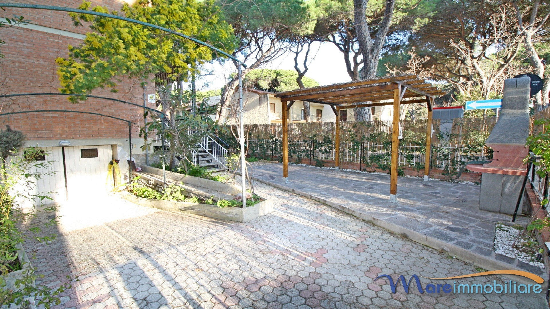 Trilocale con ingresso indipendente e ampio giardino