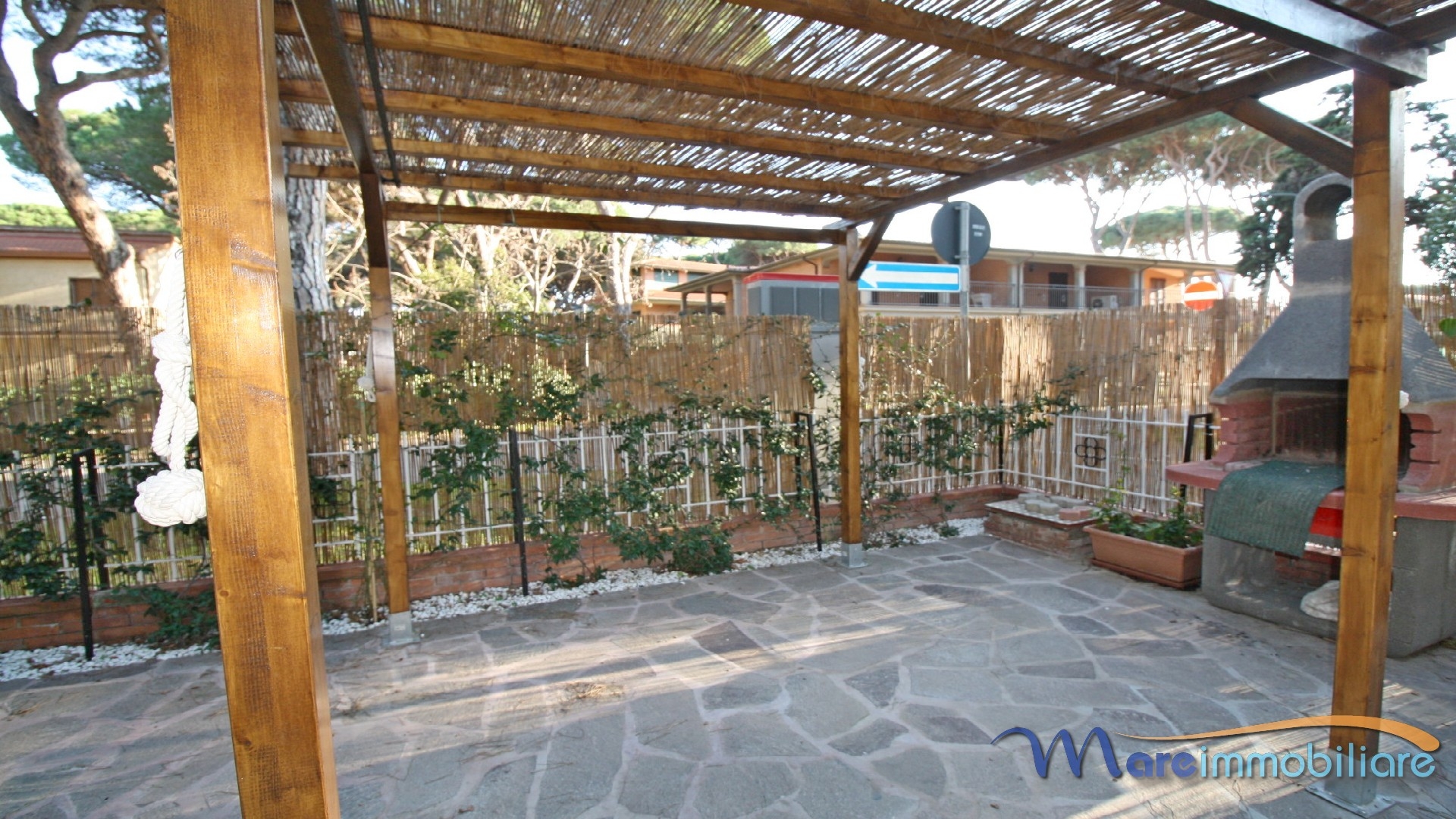 Trilocale con ingresso indipendente e ampio giardino