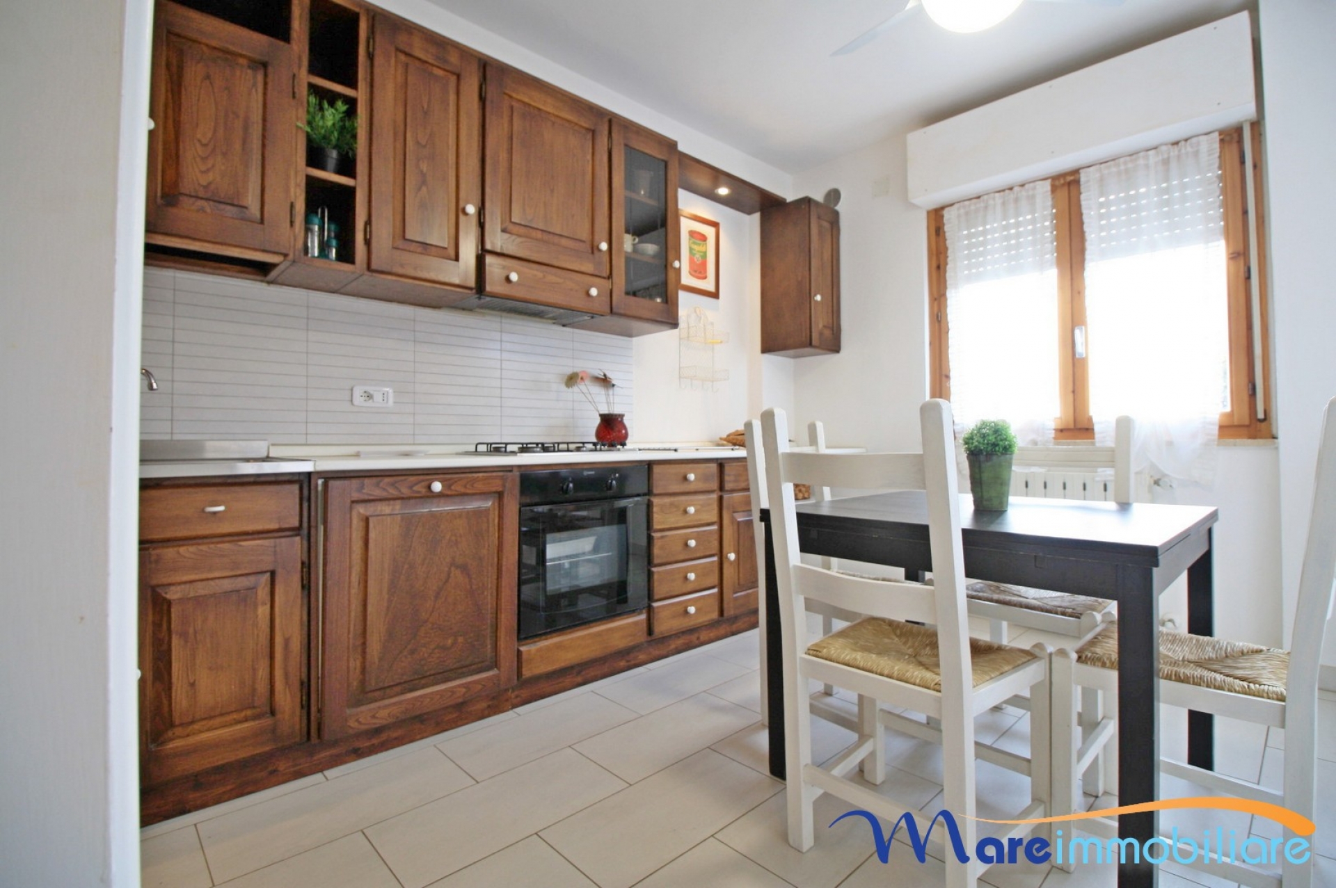 Zona Tombolo trilocale con veranda spaziosa