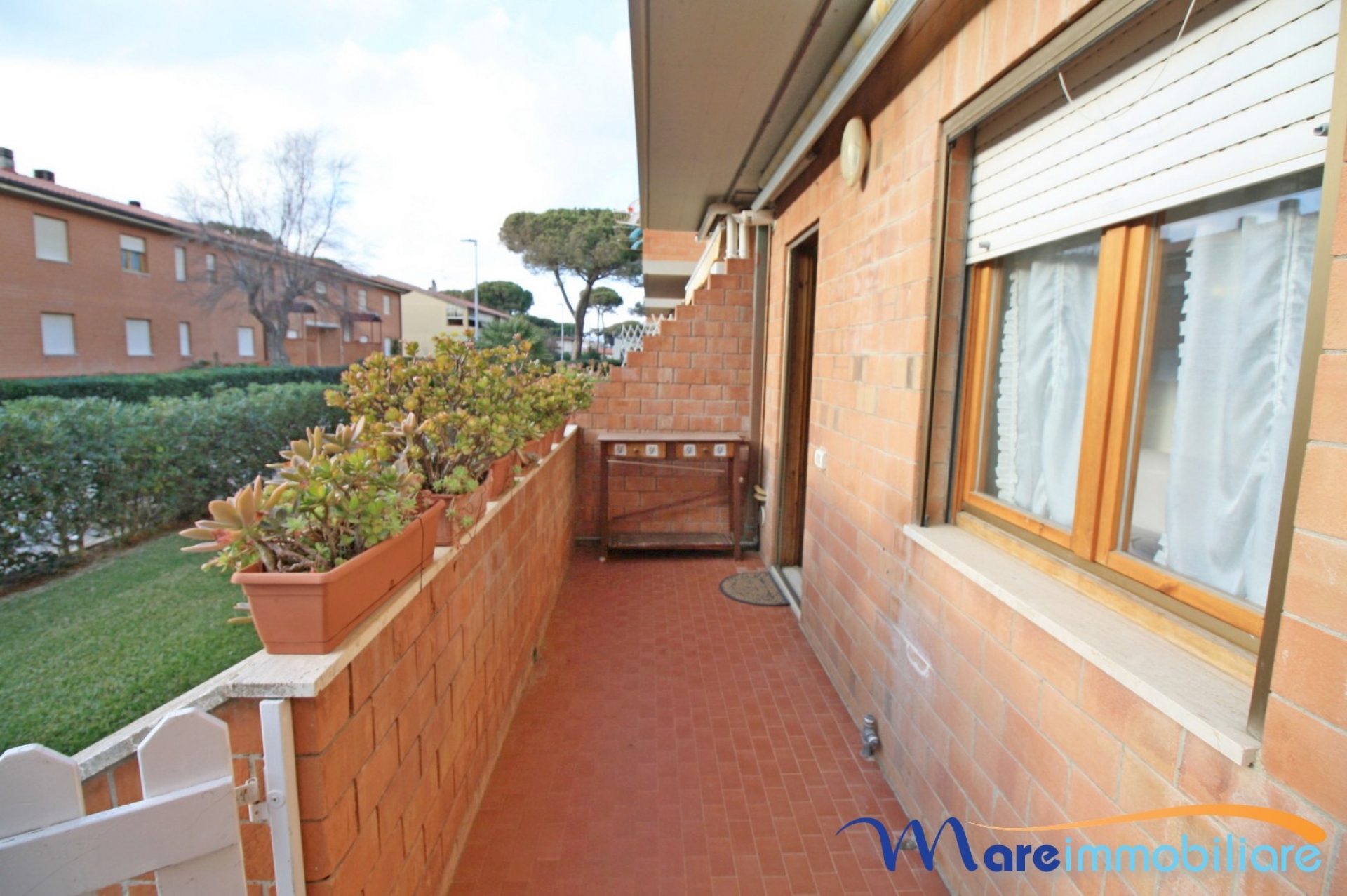 Zona Tombolo trilocale con veranda spaziosa