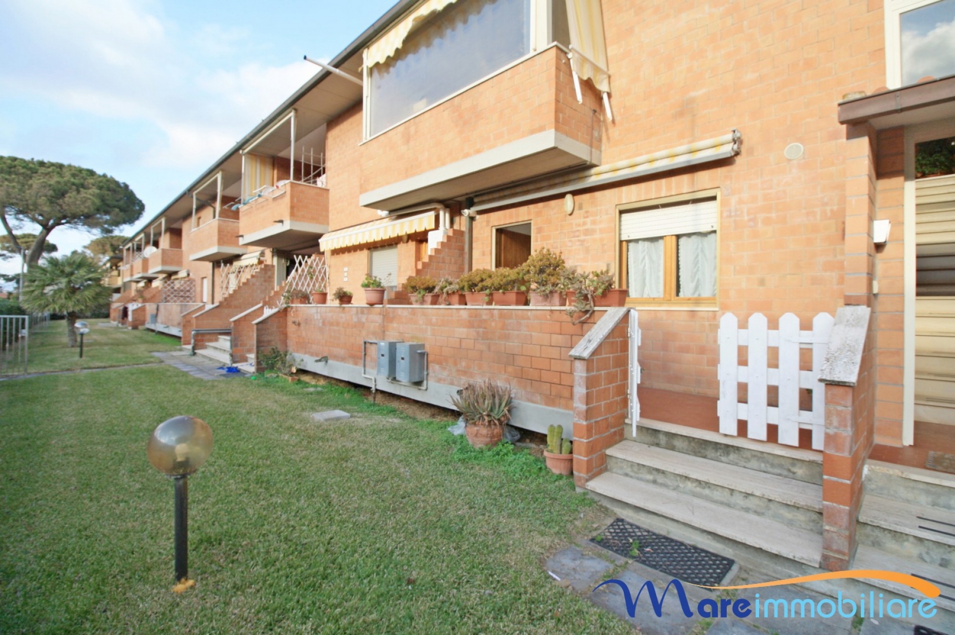 Zona Tombolo trilocale con veranda spaziosa