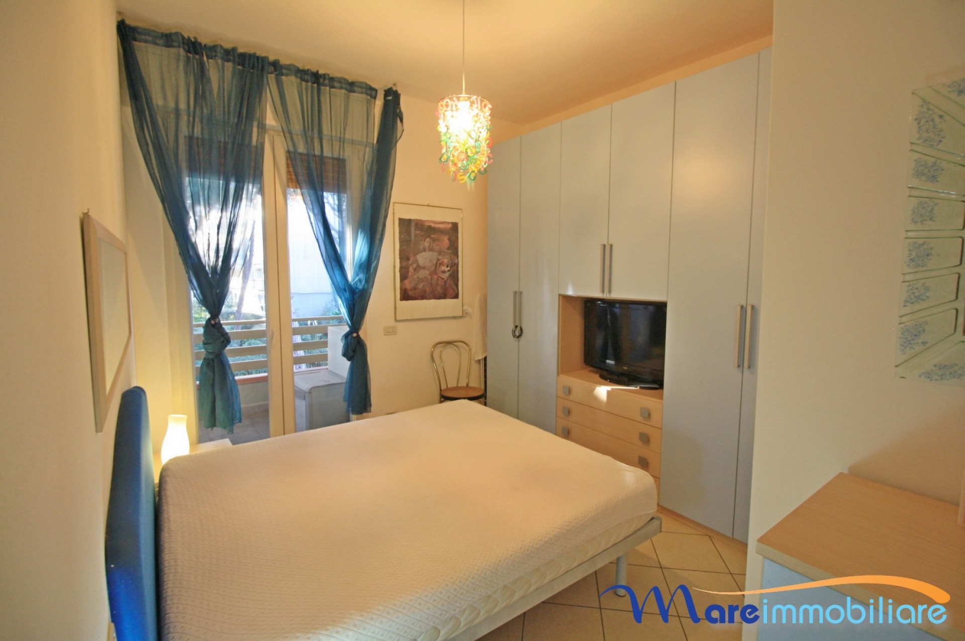 Bilocale zona Rosmarina con posto auto privato