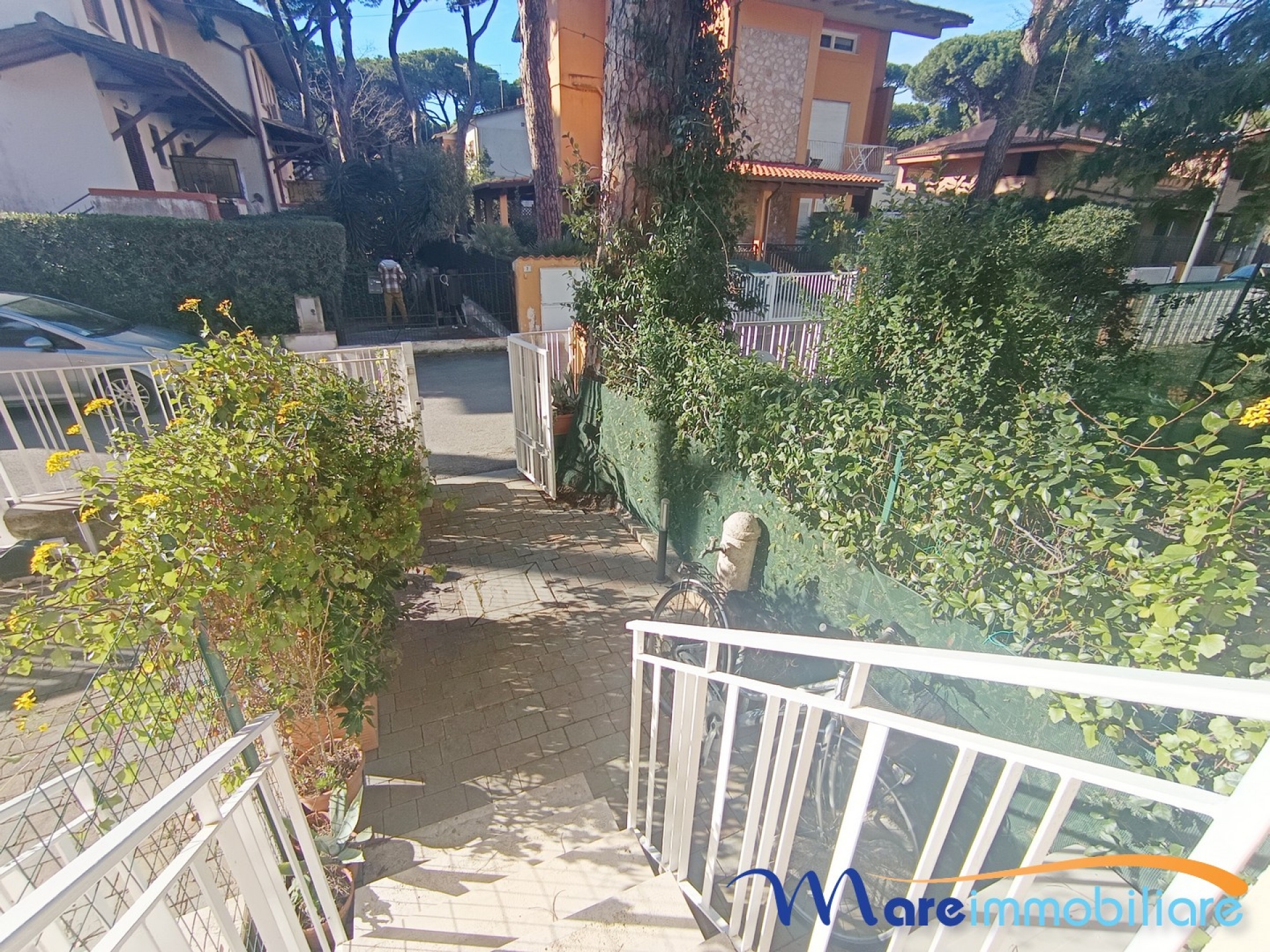 Bilocale con giardino zona Rosmarina
