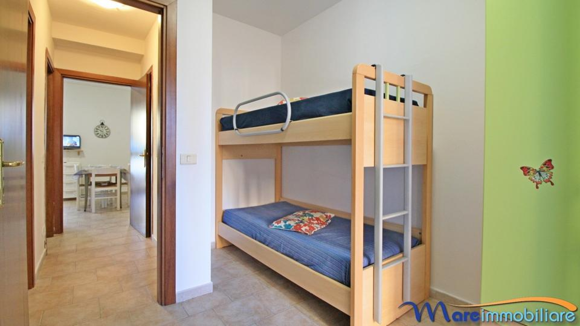 Trilocale ampie terrazze zona semi centrale