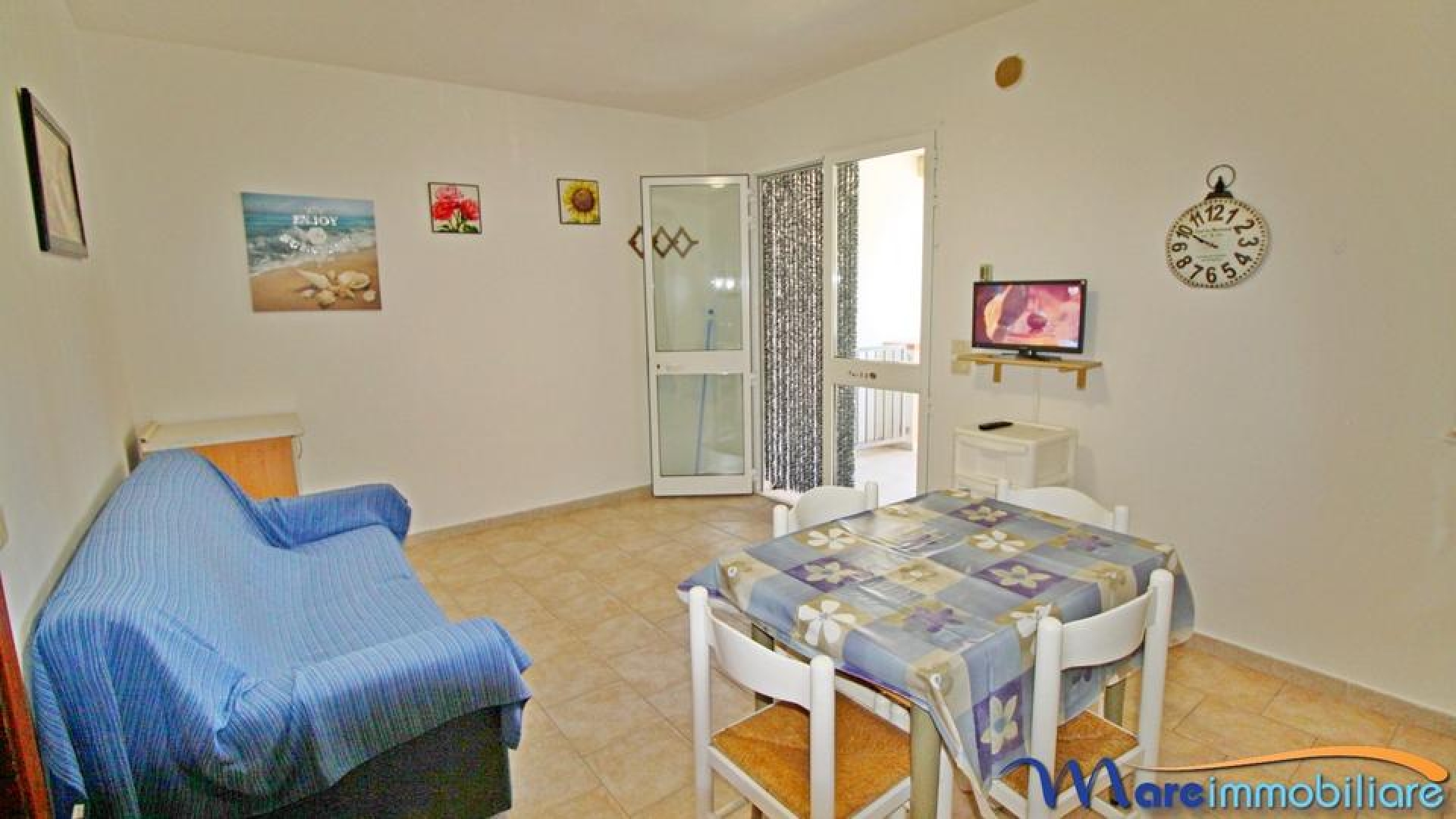 Trilocale ampie terrazze zona semi centrale