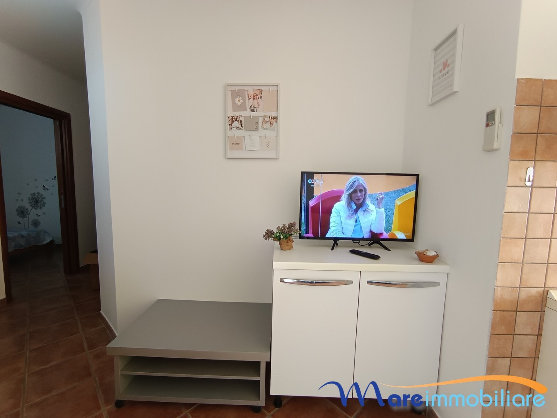 fronte mare con 2 camere e posto auto