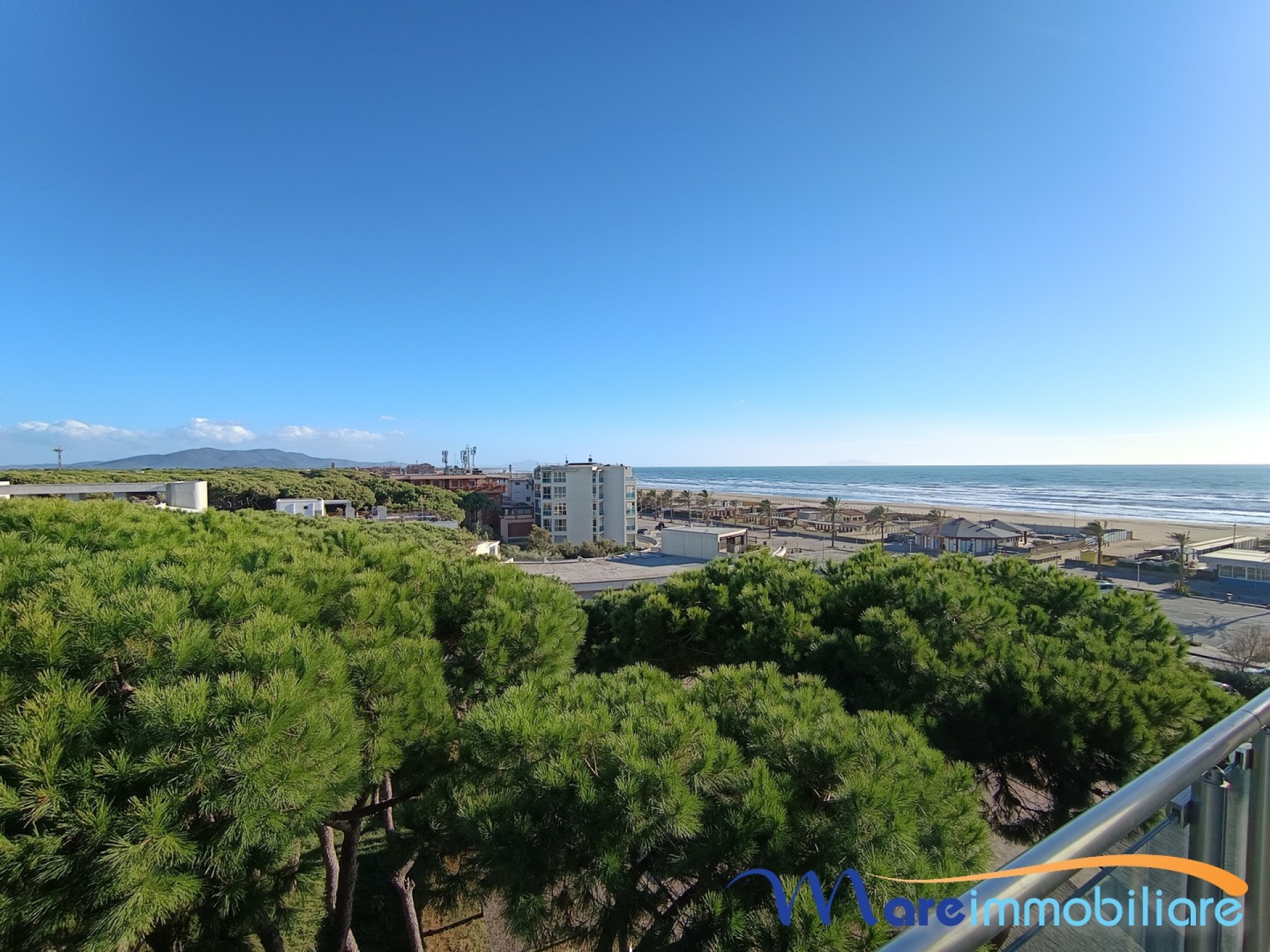 Splendido appartamento vista mare con posto auto