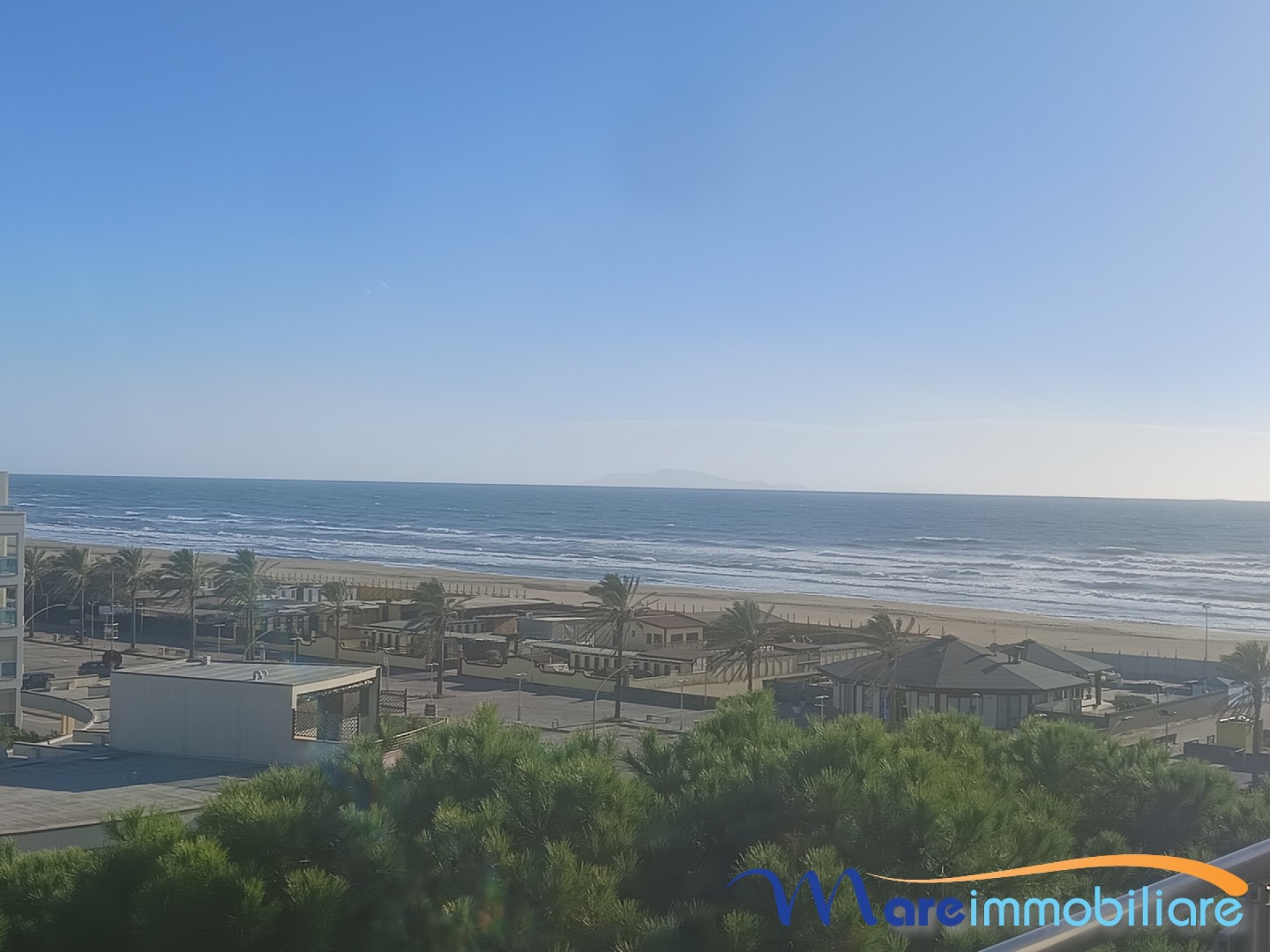 Splendido appartamento vista mare con posto auto