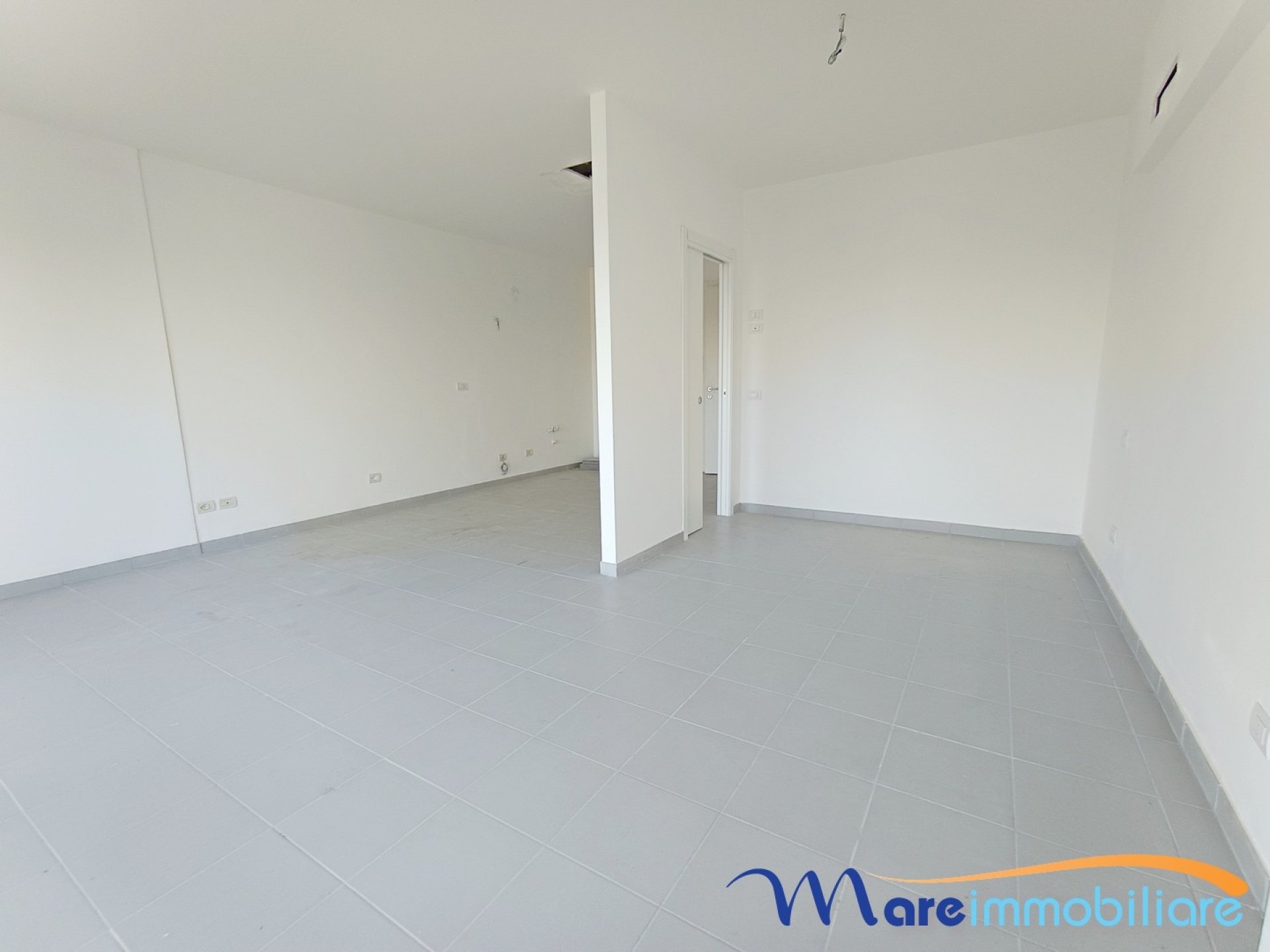Splendido appartamento vista mare con posto auto