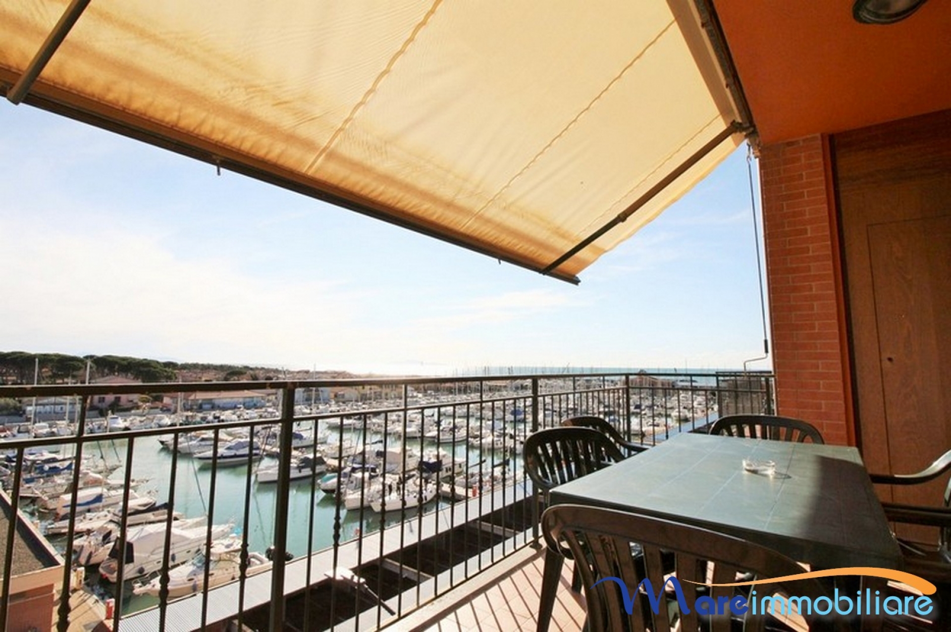 Marina di Grosseto – Attico su due livelli con vista sul porto