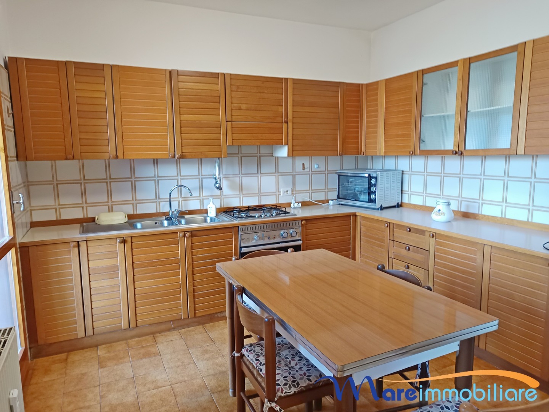 Zona sud 5 vani con garage