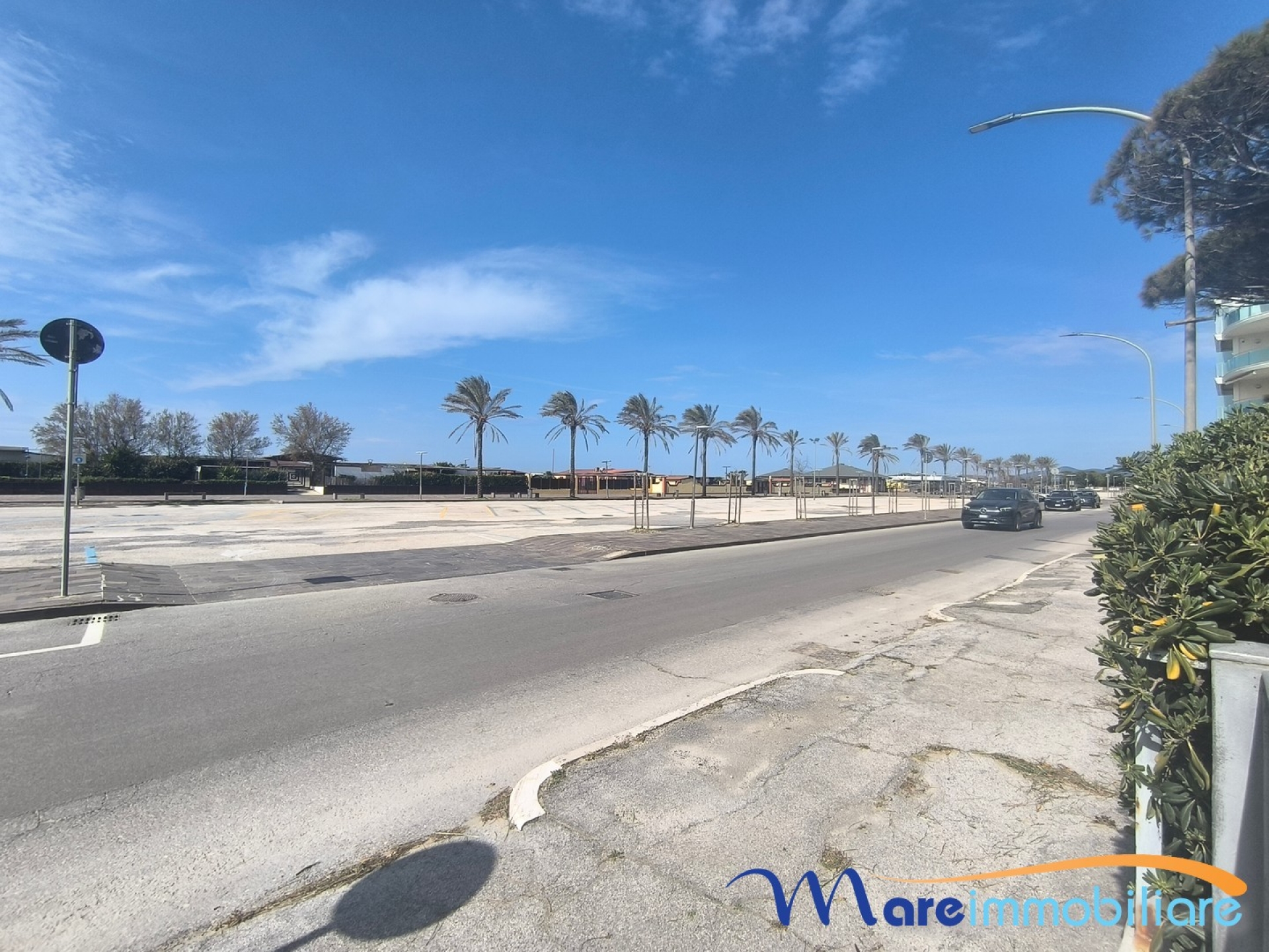 A 70 m dal mare: bilocale 4 posti con giardino e veranda