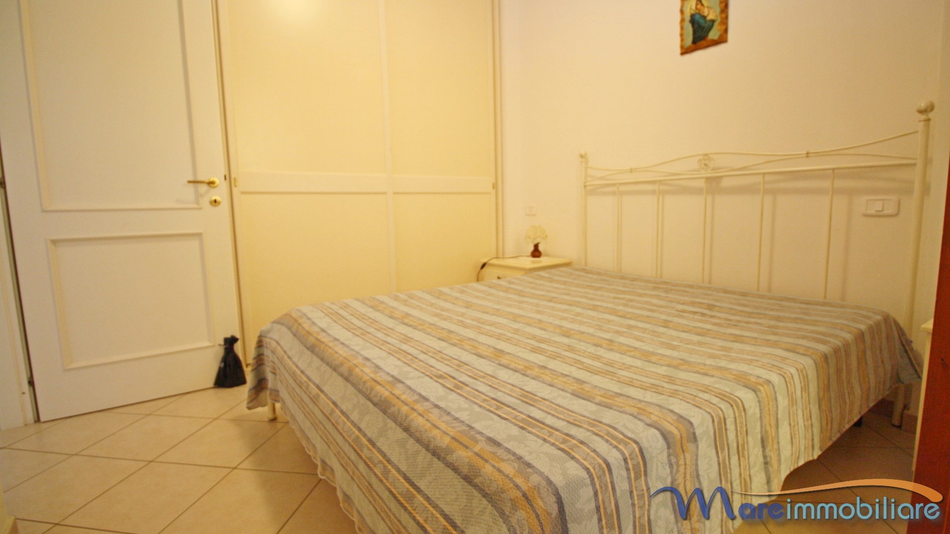 Bilocale centrale con posto auto